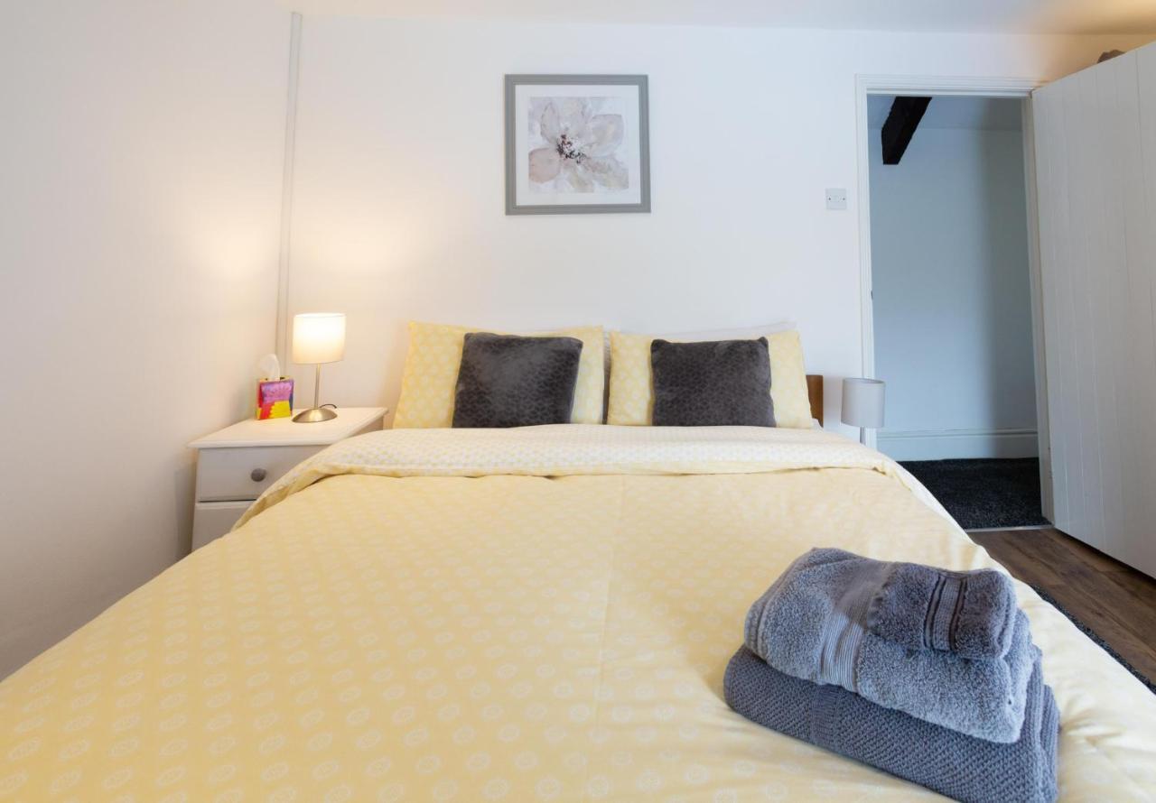 Cwtch Farm Bed & Breakfast Ystalyfera Eksteriør billede